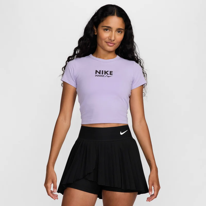 Nike Women's Sportswear Cropped T-Shirt